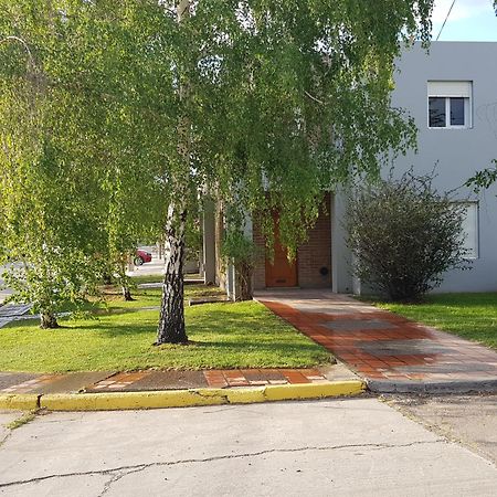 Departamentos Alsina 1 Apartment Viedma Ngoại thất bức ảnh